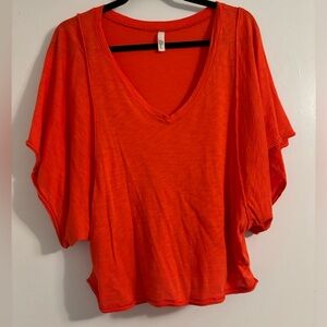 Elan V-Neck Wide Sleeve Flowy Tee - Poppy Color